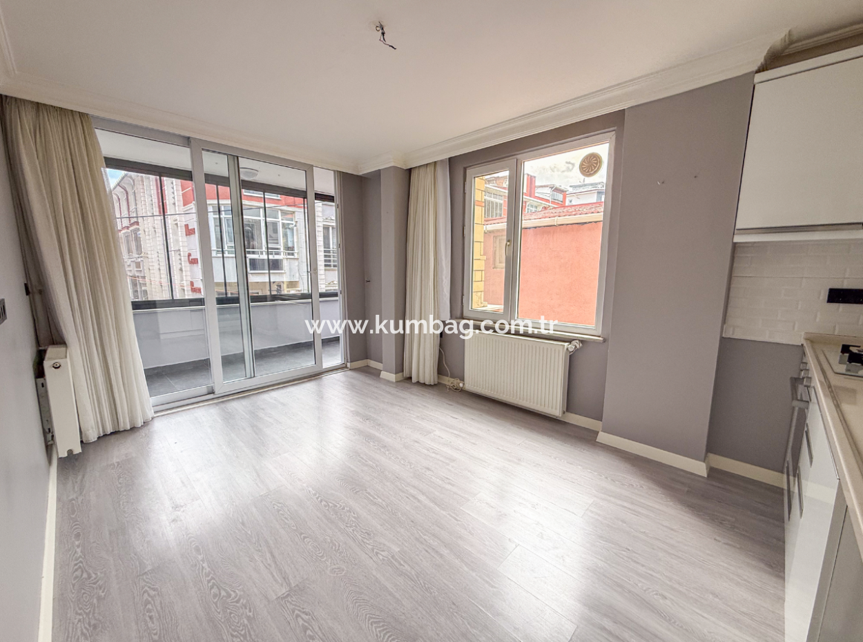 2 1 Flats For Sale In A Central Location In Kumbağ, Very Close To The Sea