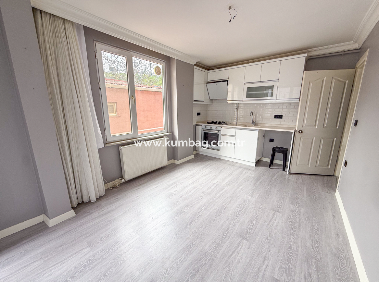 2 1 Flats For Sale In A Central Location In Kumbağ, Very Close To The Sea