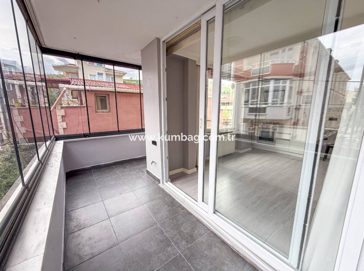 2 1 Flats For Sale In A Central Location In Kumbağ, Very Close To The Sea