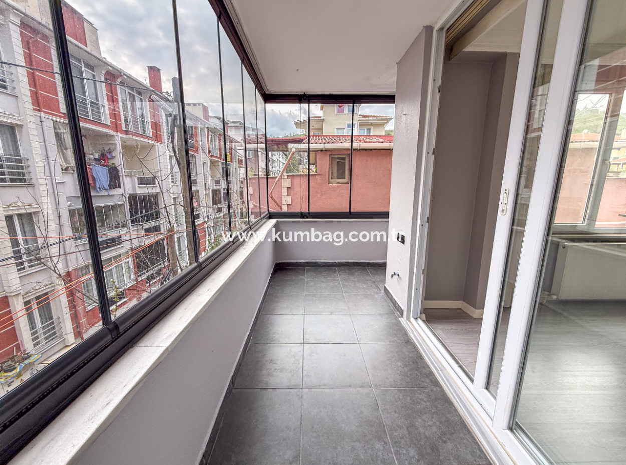 2 1 Flats For Sale In A Central Location In Kumbağ, Very Close To The Sea