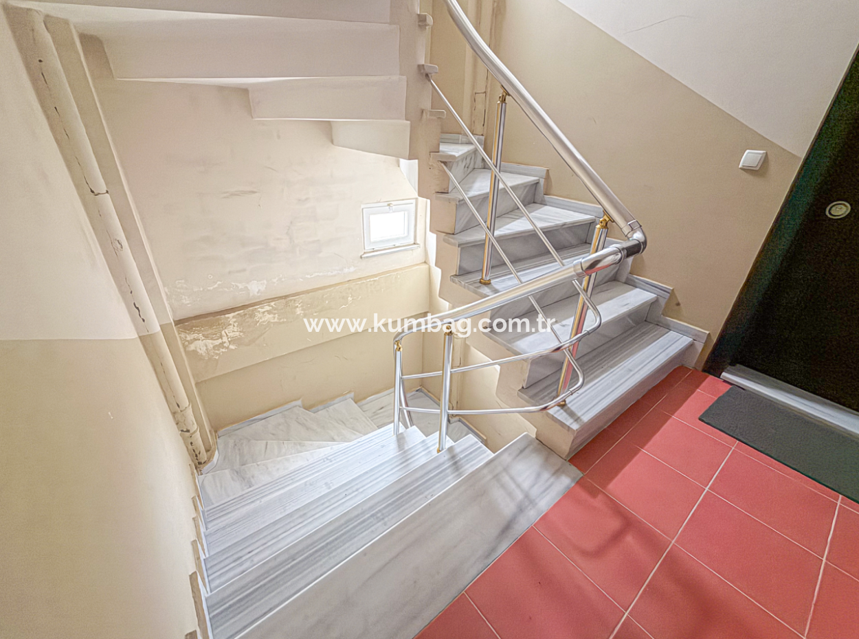 2 1 Flats For Sale In A Central Location In Kumbağ, Very Close To The Sea