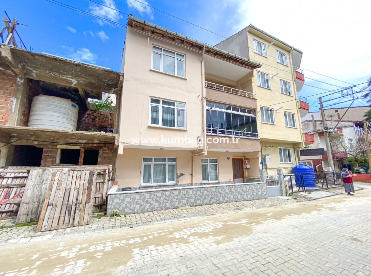 Spacious 2 1 Flat For Rent With Separate Kitchen On Kumbağ Market Street