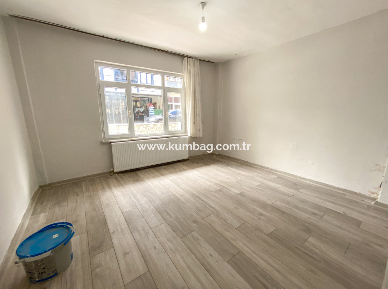 Spacious 2 1 Flat For Rent With Separate Kitchen On Kumbağ Market Street