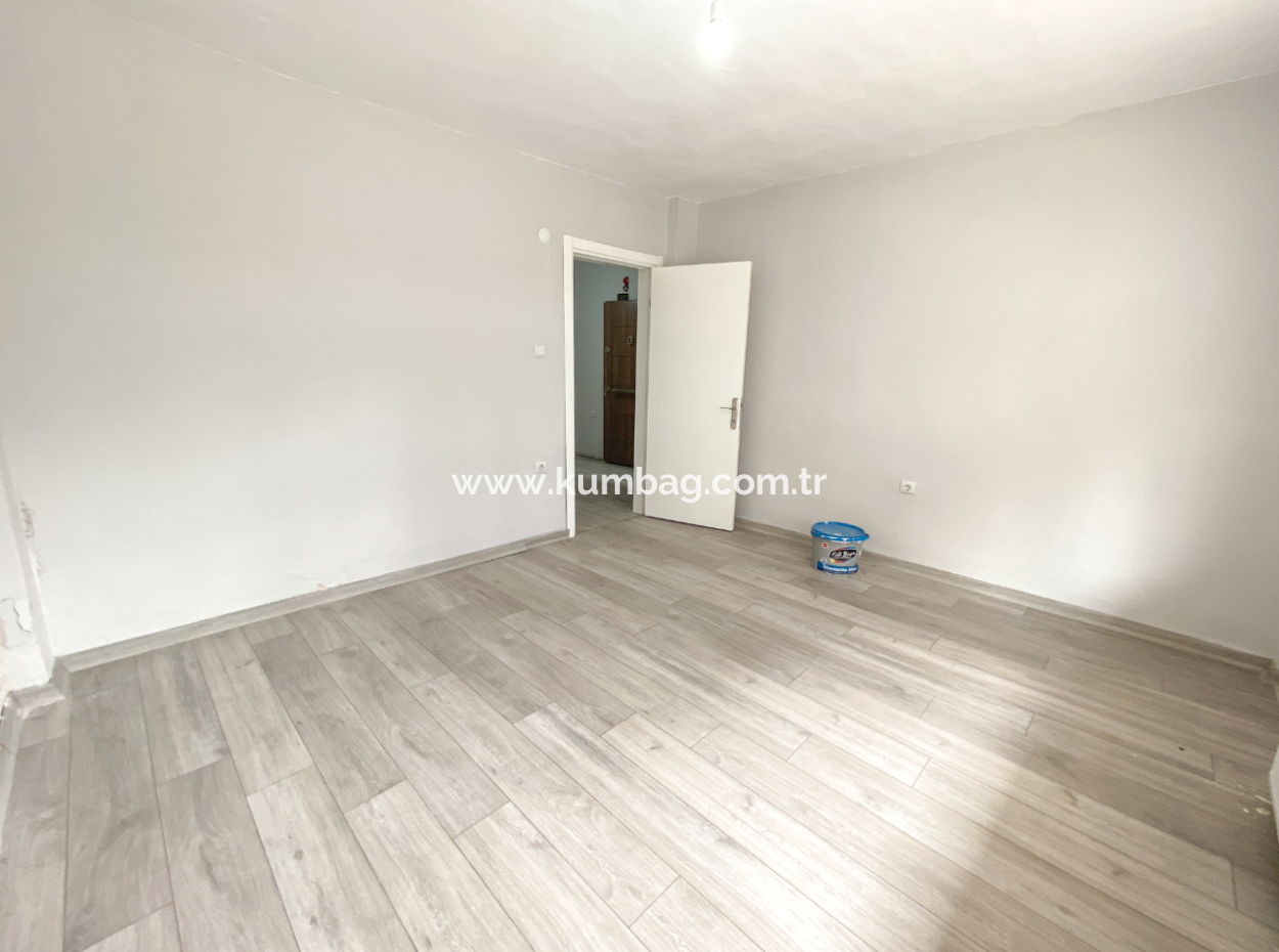 Spacious 2 1 Flat For Rent With Separate Kitchen On Kumbağ Market Street