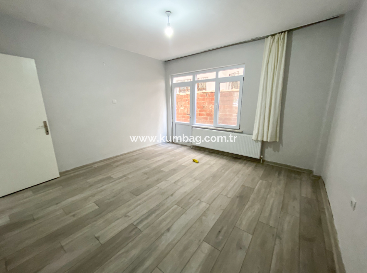 Spacious 2 1 Flat For Rent With Separate Kitchen On Kumbağ Market Street
