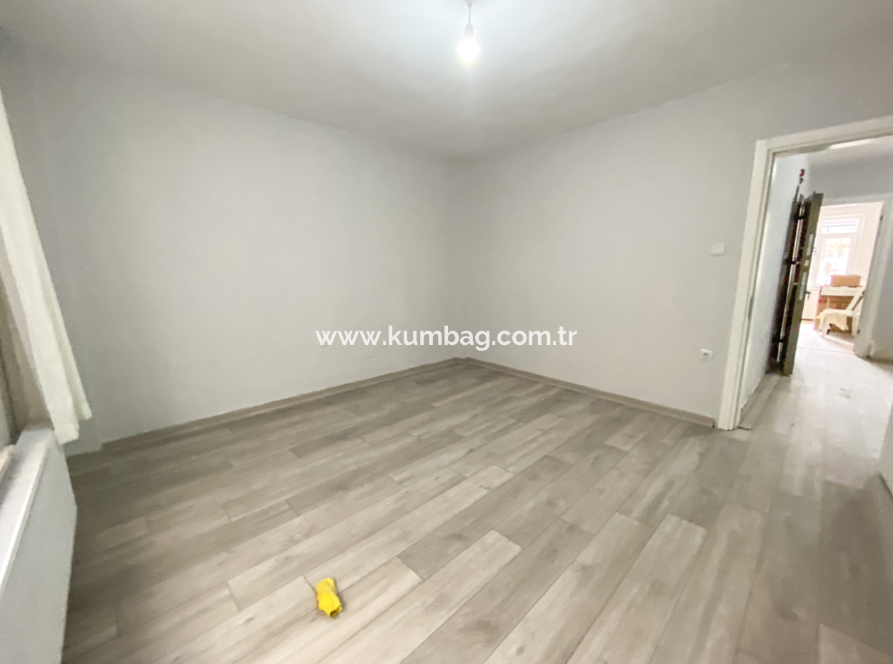 Spacious 2 1 Flat For Rent With Separate Kitchen On Kumbağ Market Street