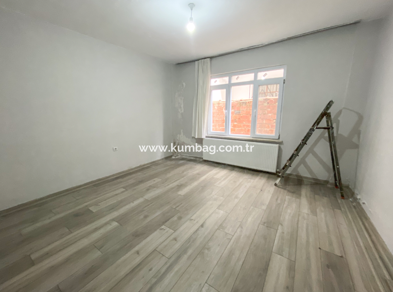 Spacious 2 1 Flat For Rent With Separate Kitchen On Kumbağ Market Street