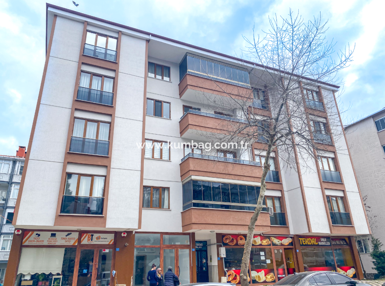 Very Spacious 2 1 Apartment For Rent In A Central Location In Altinova