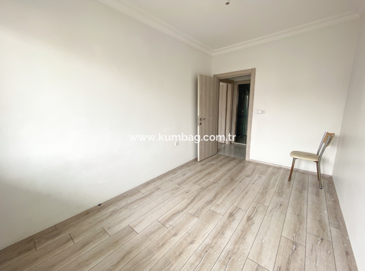 Very Spacious 2 1 Apartment For Rent In A Central Location In Altinova