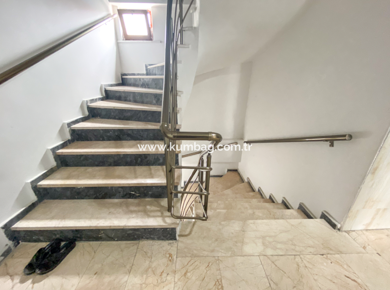 Very Spacious 2 1 Apartment For Rent In A Central Location In Altinova