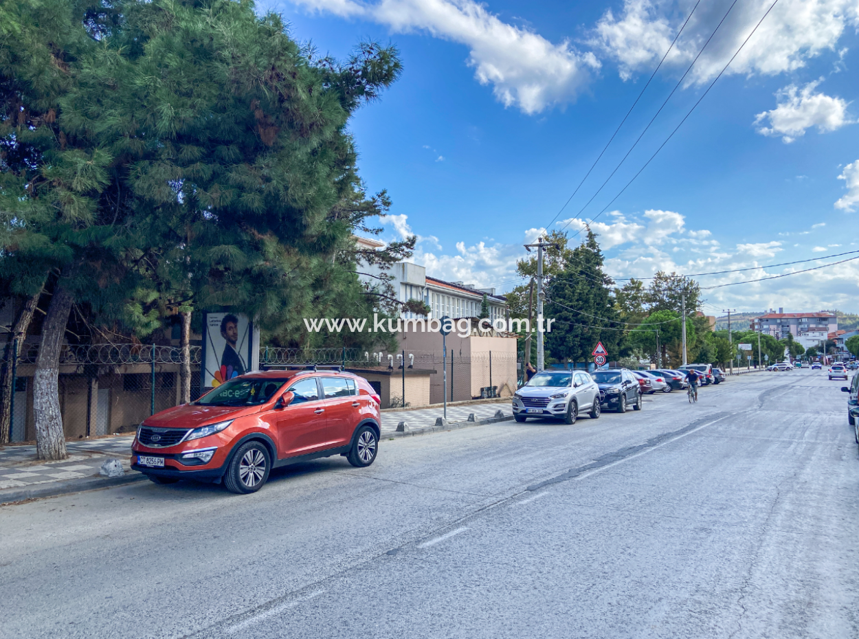 Furnished 2 1 Flat For Rent In A Building With Elevator In The Center Of Kumbağ