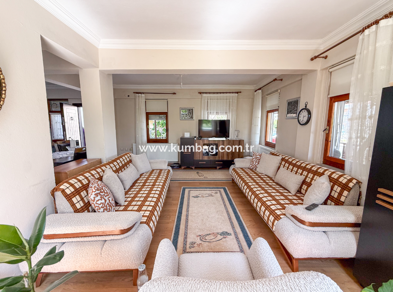 Kumbağ Triplex For Sale With Garden Settlement Close To The Sea 4 1 Villa