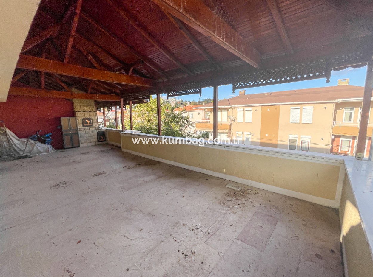 Kumbağ Triplex For Sale With Garden Settlement Close To The Sea 4 1 Villa