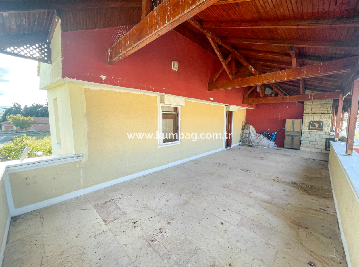 Kumbağ Triplex For Sale With Garden Settlement Close To The Sea 4 1 Villa