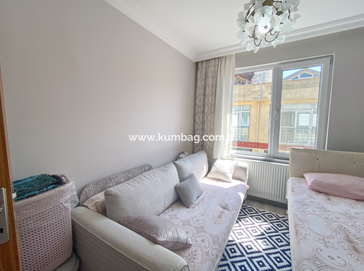Fully Furnished Apartment For Rent 2 1 Flat With Elevator In Central Location Of Kumbağ