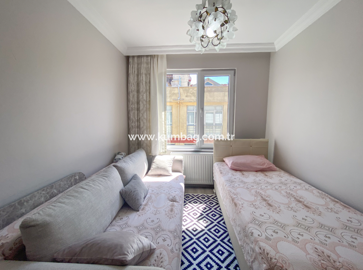 Fully Furnished Apartment For Rent 2 1 Flat With Elevator In Central Location Of Kumbağ