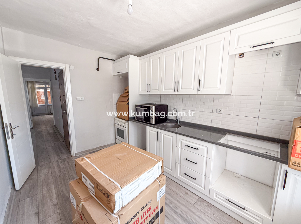 Spacious 2 1 Flat For Rent With Separate Kitchen On Kumbağ Market Street