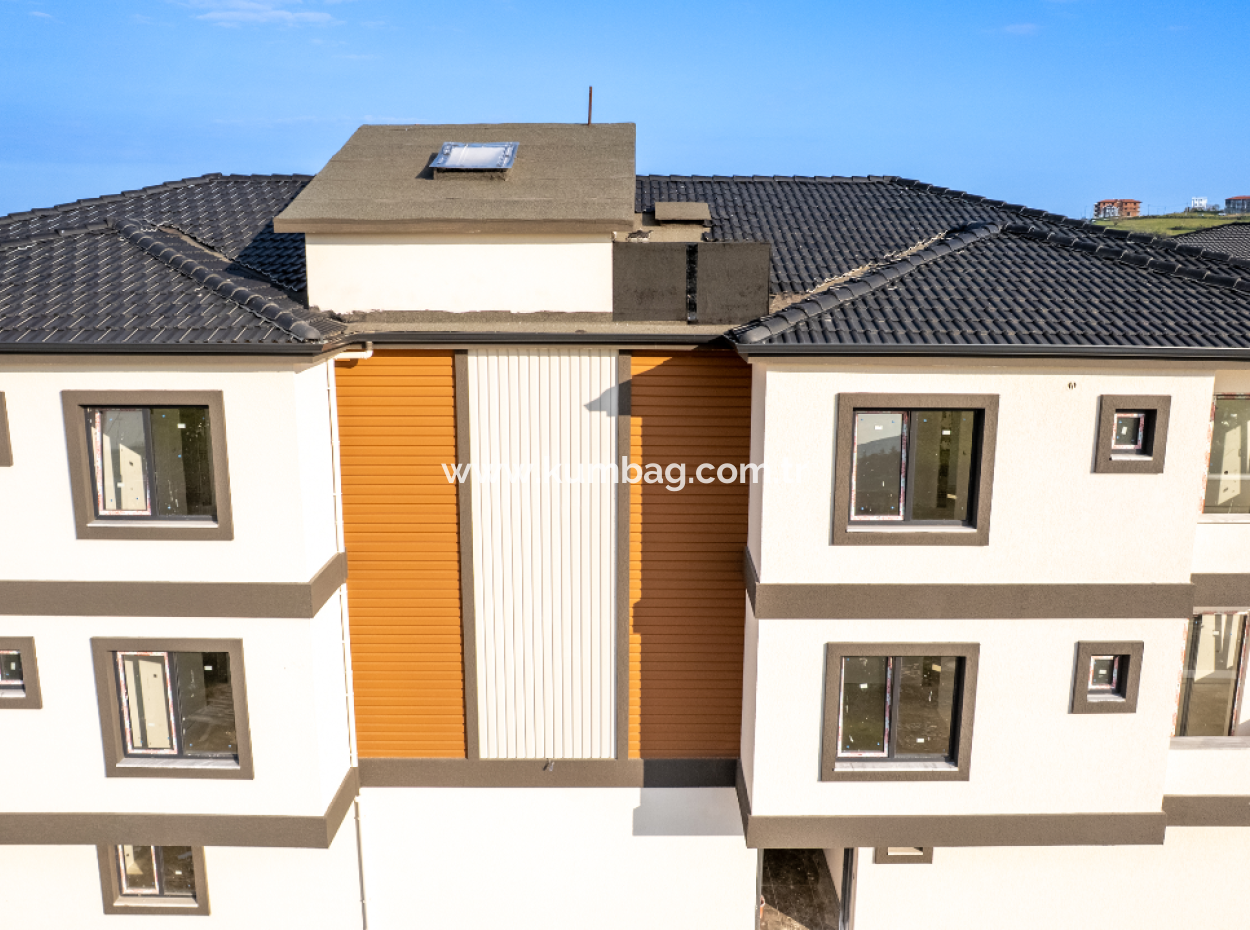 2 1 Flats For Sale In Kumbağ Luxury Pool Yonca Evleri Complex