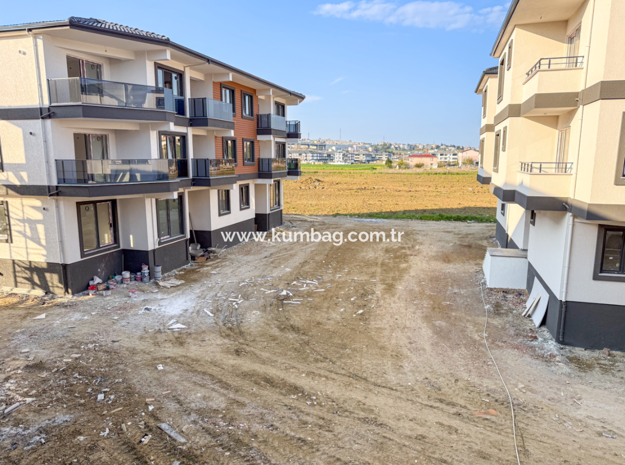 2 1 Flats For Sale In Kumbağ Luxury Pool Yonca Evleri Complex