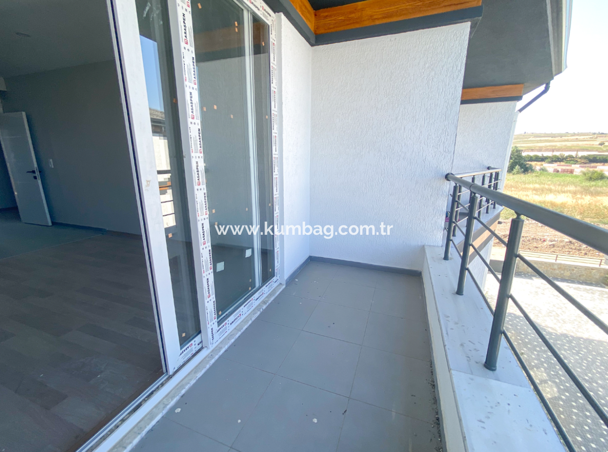 Luxury 2 1 Flat For Rent In A Complex With Pool Close To The Sea In Kumbağ