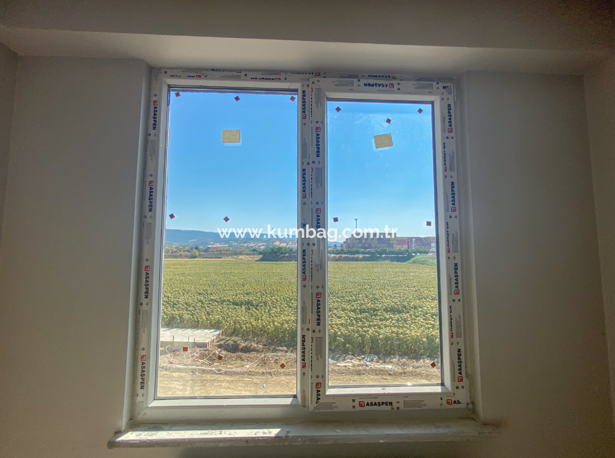 Luxury 2 1 Flat For Rent In A Complex With Pool Close To The Sea In Kumbağ