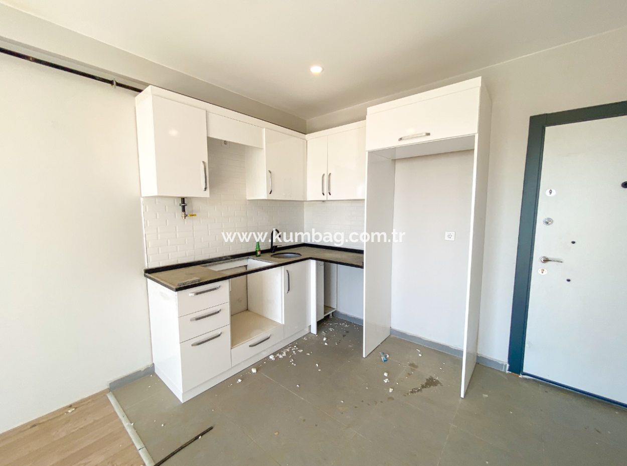Luxury 1 1 Flat For Rent Close To The Sea In A Complex With Kumbağ Pool