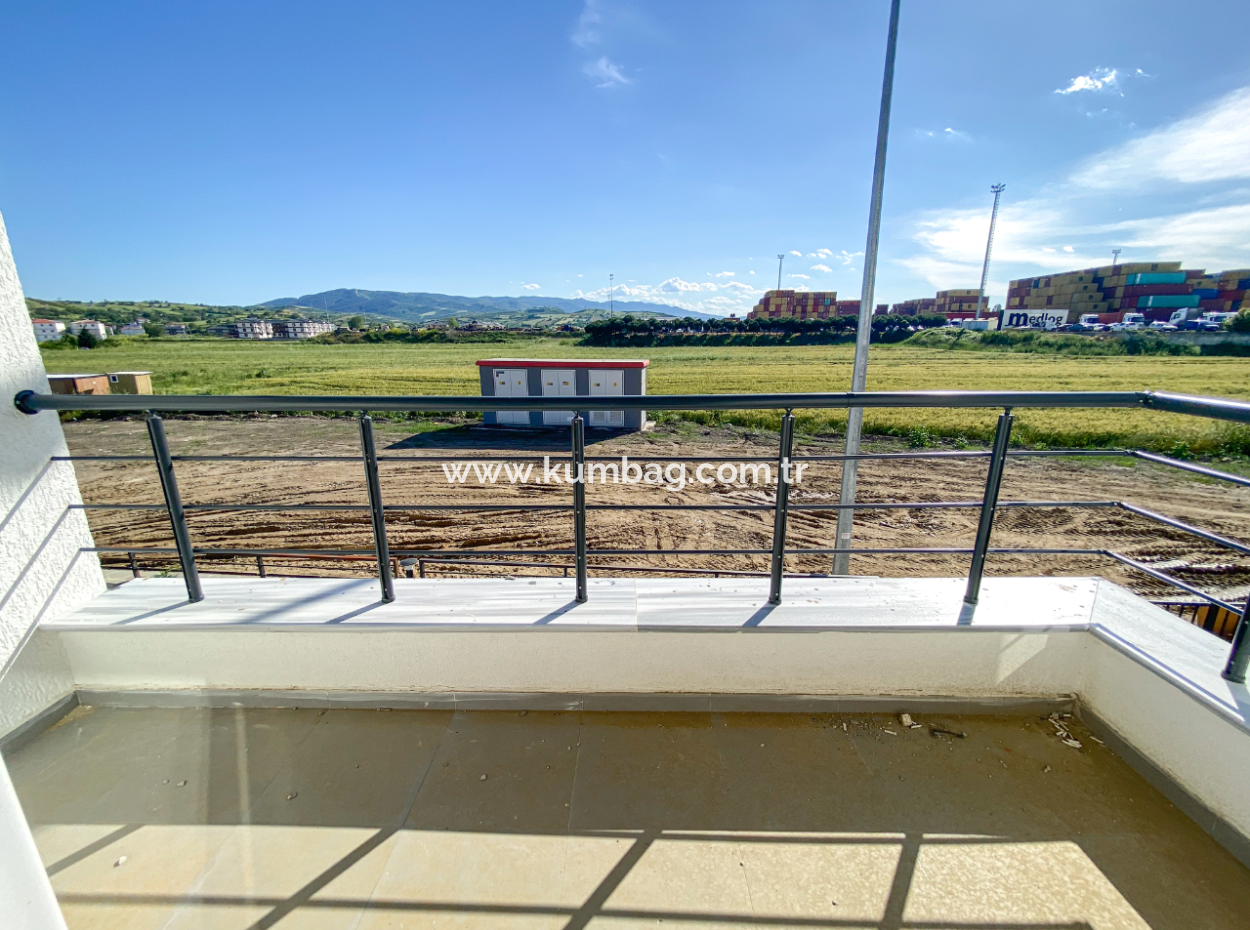 Luxury 1 1 Flat For Rent Close To The Sea In A Complex With Kumbağ Pool