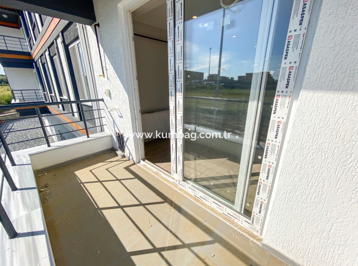 Luxury 1 1 Flat For Rent Close To The Sea In A Complex With Kumbağ Pool