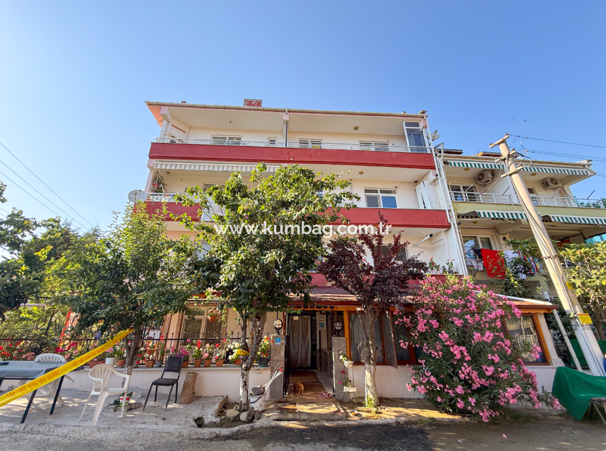 Spacious 2 1 Flat For Rent On The Sea Side Of The Street In Kumbağ
