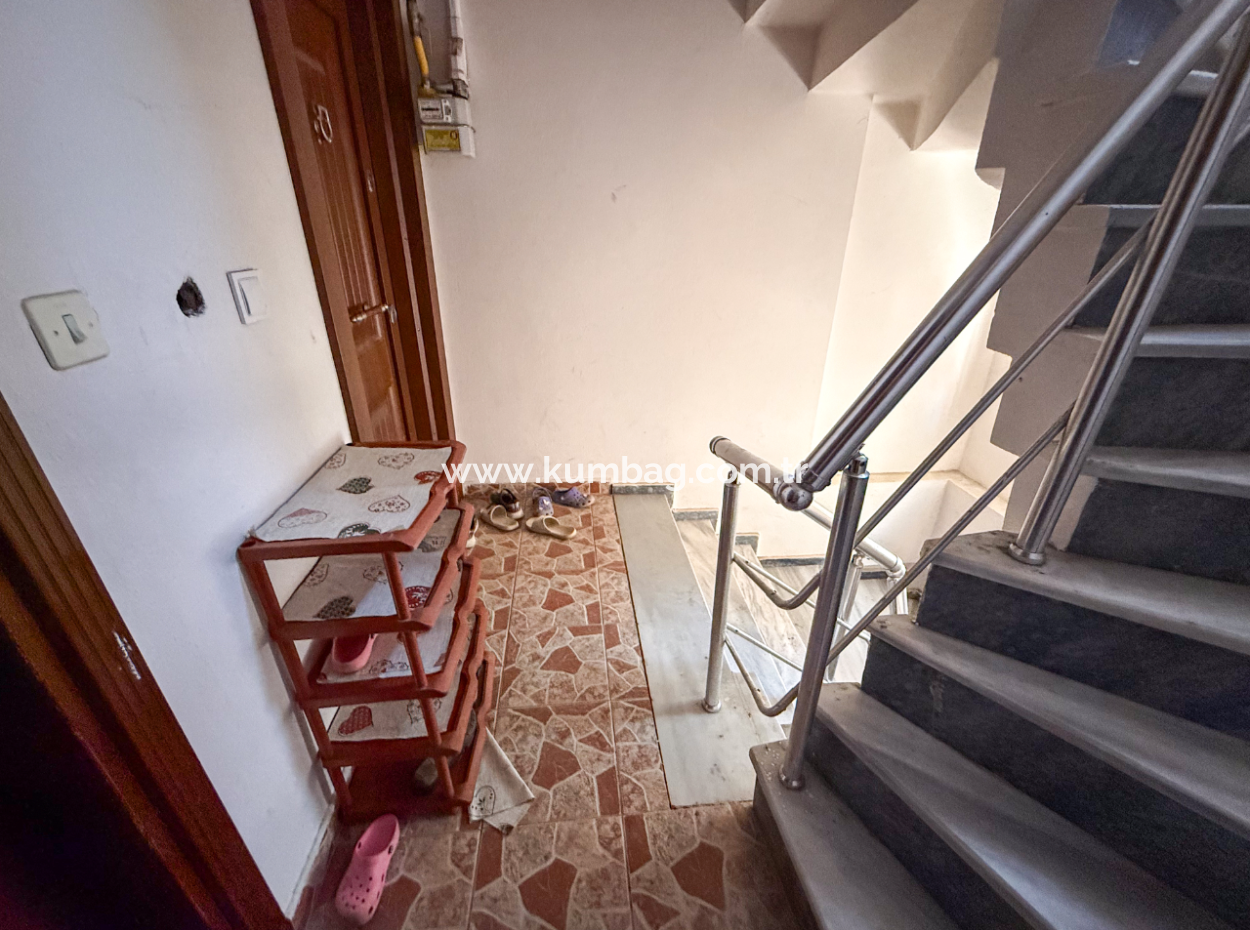 Spacious 2 1 Flat For Rent On The Sea Side Of The Street In Kumbağ