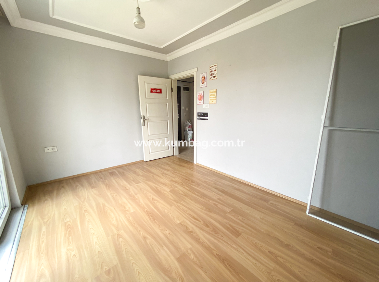 Spacious 2 1 Flat For Rent With Double Balcony In Central Location In Kumbağ