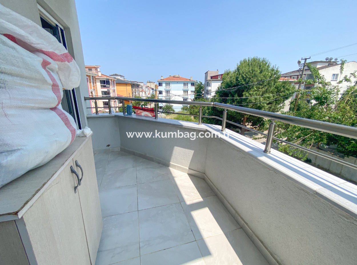 Spacious 1 1 Flat For Sale With Tenant Close To Kumbağ Market Street