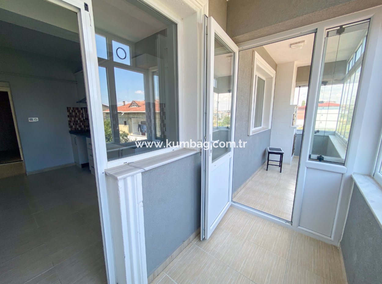 2 1 Middle Floor Flat For Rent With Double Balcony With Separate Kitchen In Kumbağ
