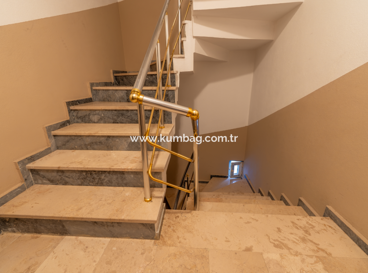 2 1 Flats For Sale In Kumbağ Market Street, Close To The Street And The Sea