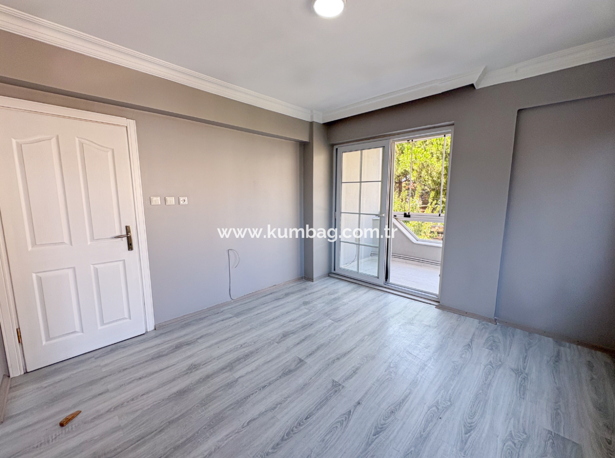 2 1 Flat For Rent In A Centrally Located Site With Pool In Kumbağ
