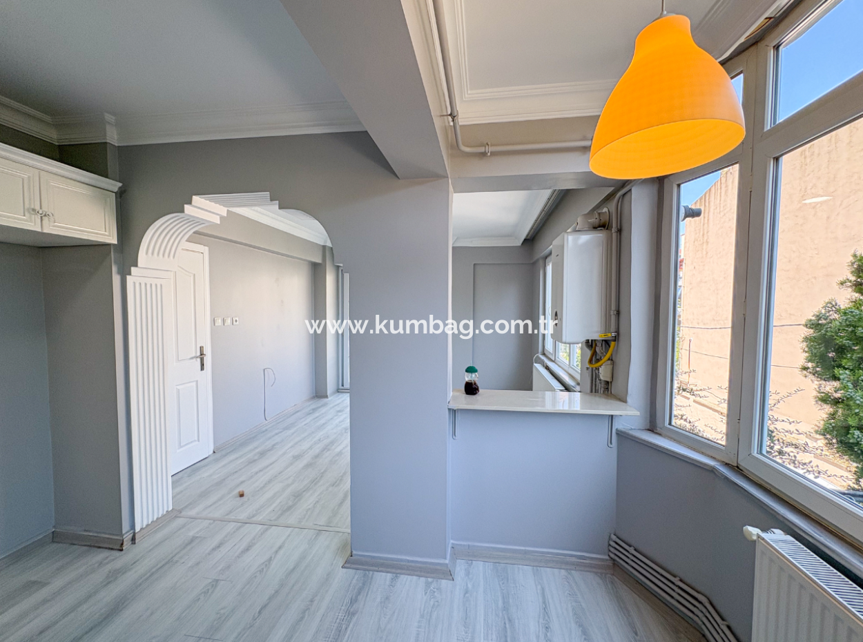2 1 Flat For Rent In A Centrally Located Site With Pool In Kumbağ