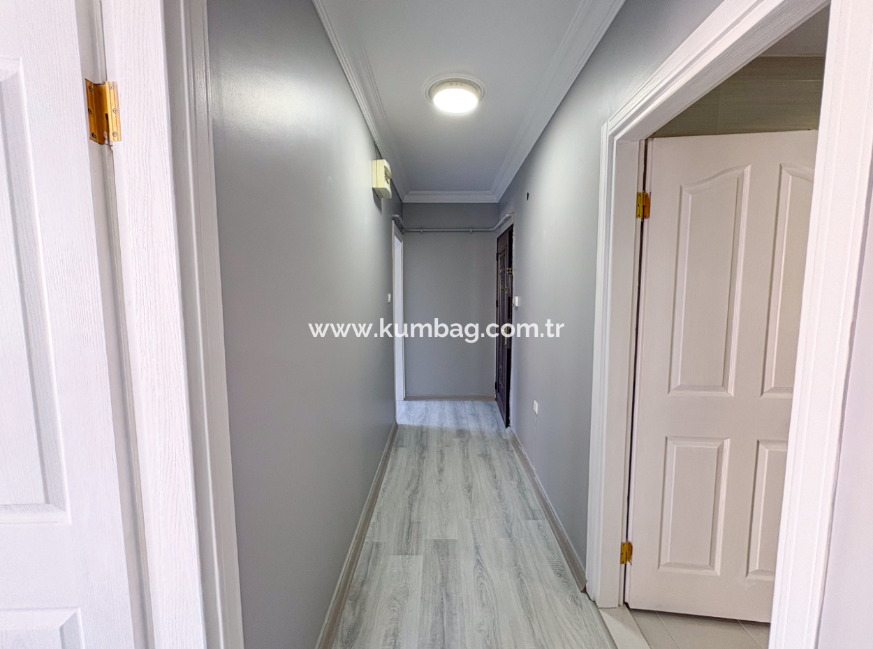 2 1 Flat For Rent In A Centrally Located Site With Pool In Kumbağ