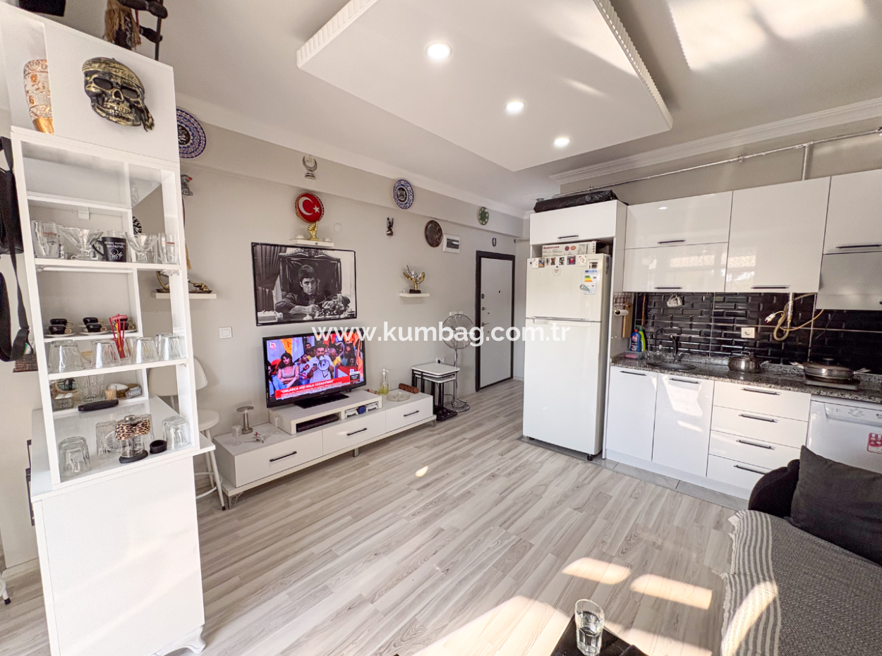 1 1 Flat For Sale In A New Building With Settlement In Kumbağ, Furnished On The Street