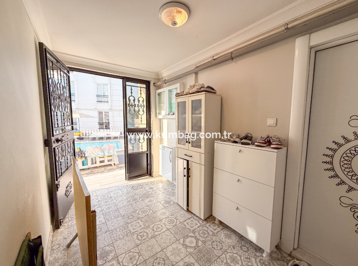 Furnished 2 1 Flats For Sale In A Site With A Pool By The Sea In Kumbağ