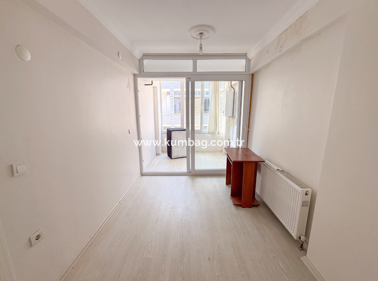 2 1 Flat For Sale With Large Settlement In The Center Of Kumbağ