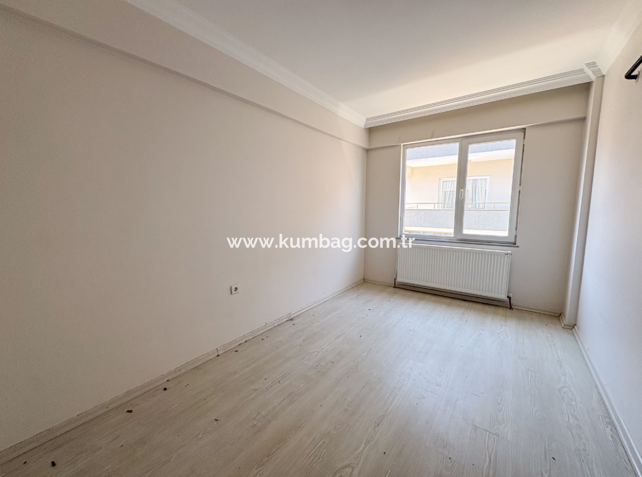 2 1 Flat For Sale With Large Settlement In The Center Of Kumbağ