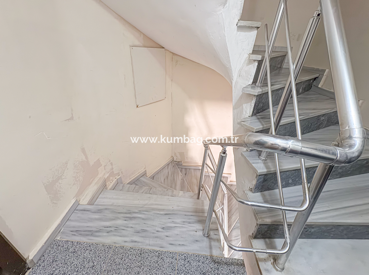2 1 Flat For Sale With Large Settlement In The Center Of Kumbağ