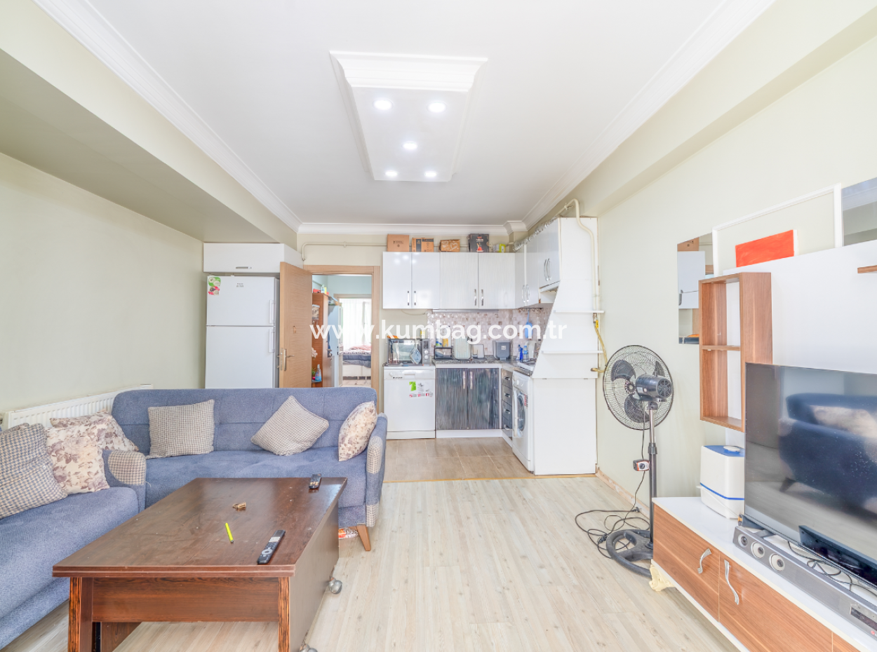 2 1 Spacious Flats For Sale In A Central Location Close To The Sea In Kumbağ