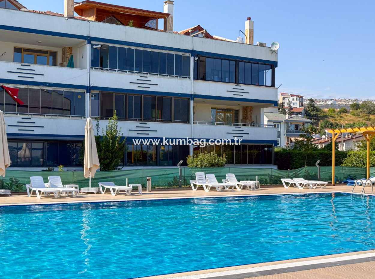 Spacious 2 1 Flat For Sale In A Seafront Pool Site In Kumbağ