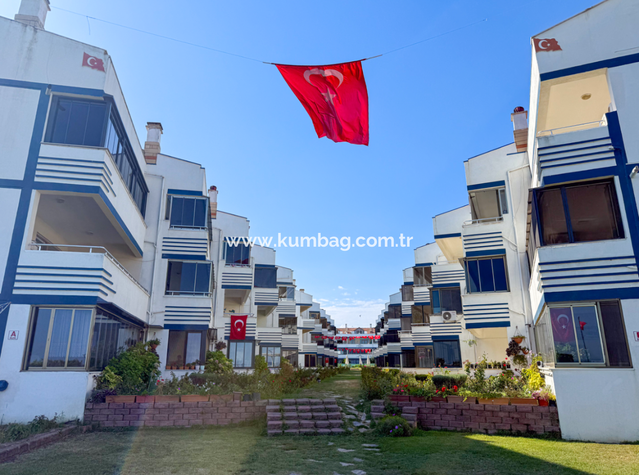 Spacious 2 1 Flat For Sale In A Seafront Pool Site In Kumbağ
