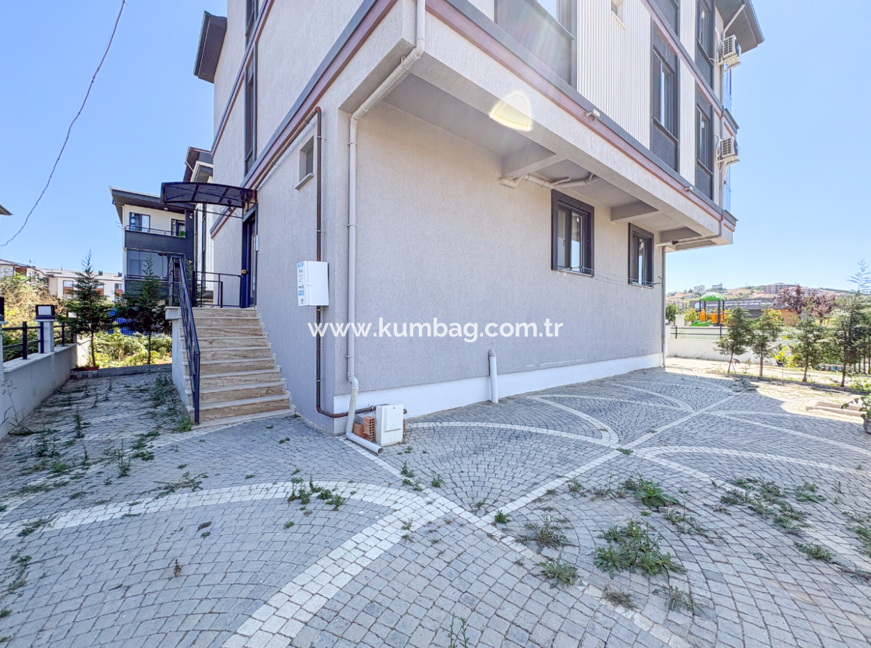 Furnished Luxury 2 1 Flat For Rent Opposite The Park In Kumbağ
