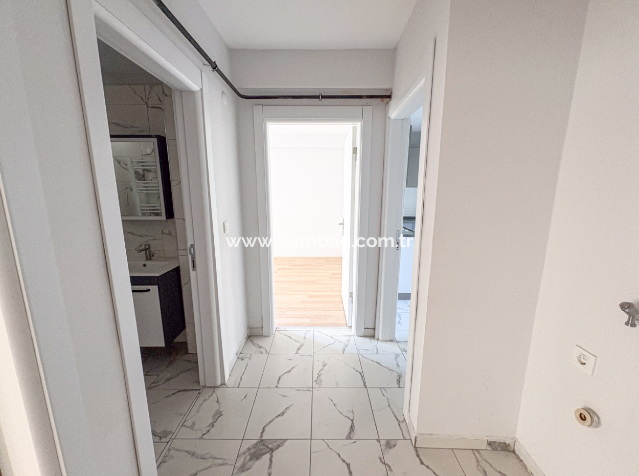 Spacious 2 1 Flat For Rent Behind Kumbağ Migros