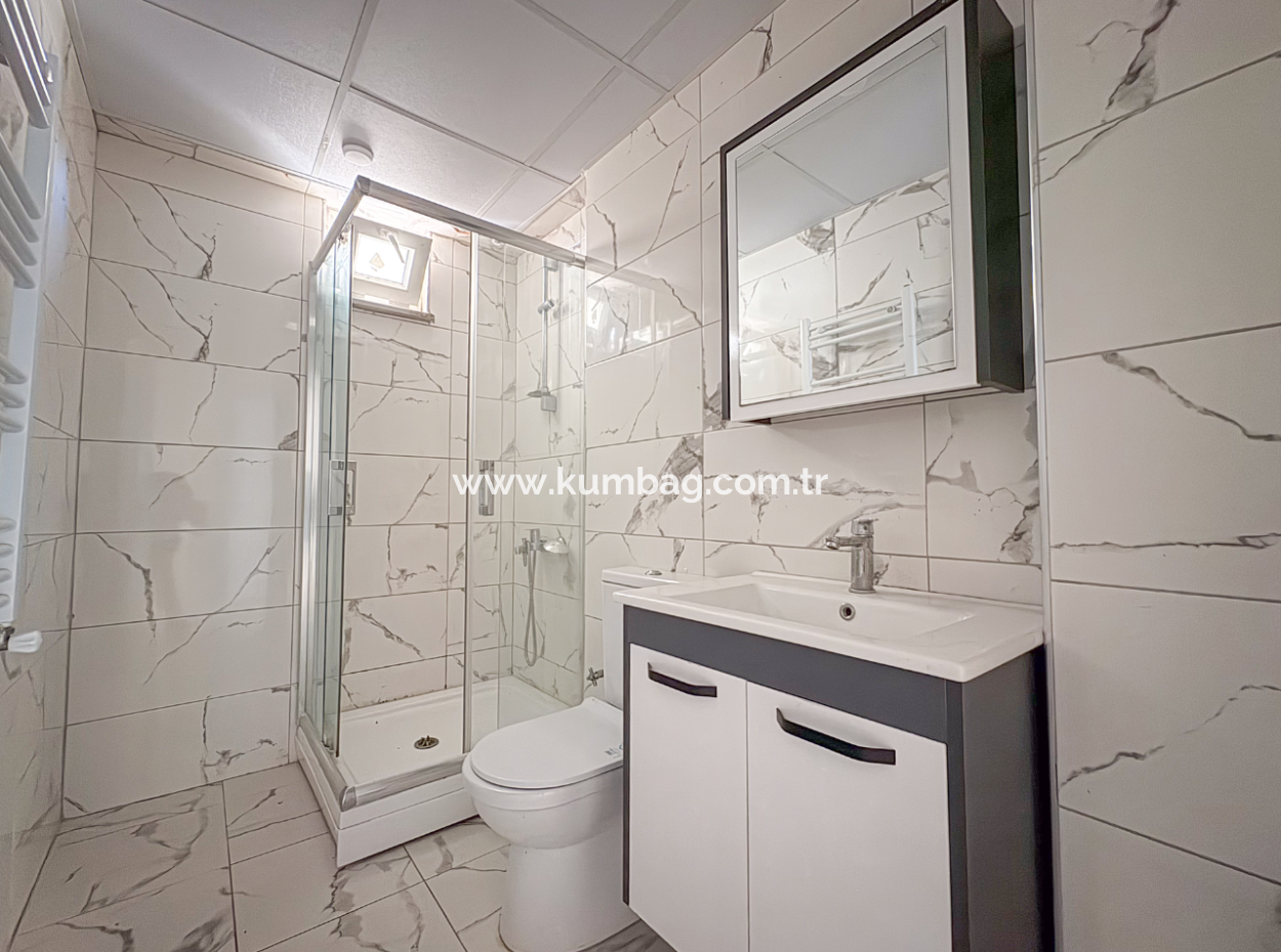 Spacious 2 1 Flat For Rent Behind Kumbağ Migros