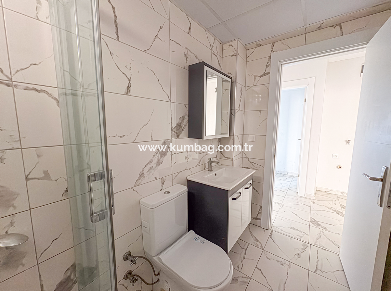 Spacious 2 1 Flat For Rent Behind Kumbağ Migros