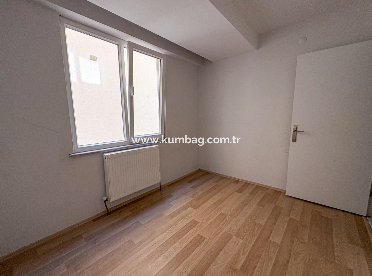 Spacious 2 1 Flat For Rent Behind Kumbağ Migros